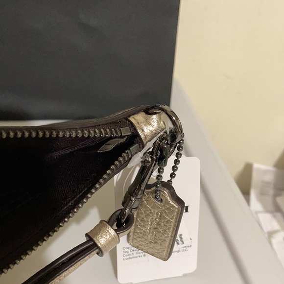 Coach Sm wristlet in polished leather - Picture 7 of 9